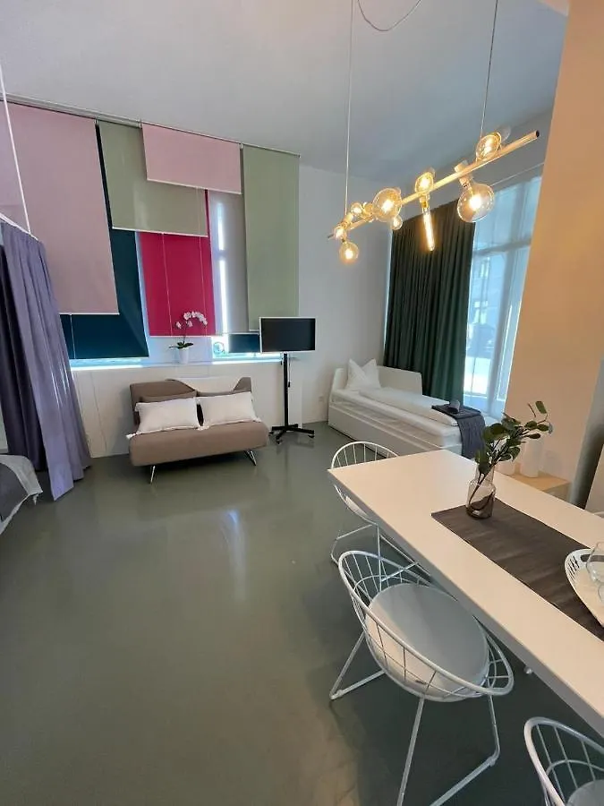 Main Station Design Loft Style Apartment Innsbruck Austria